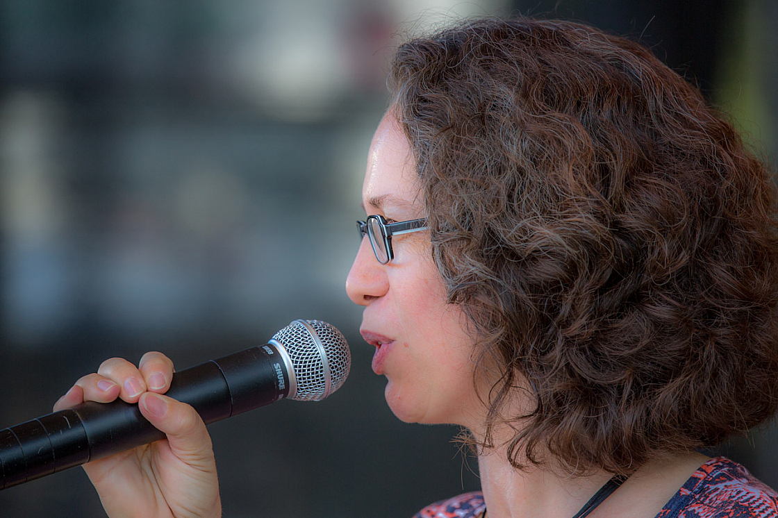 20120909165732 15706