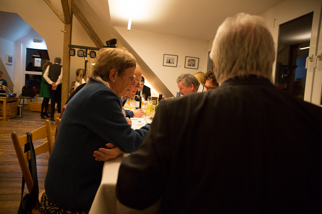 20161105213846 100736