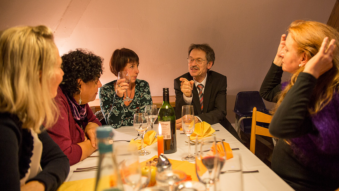 20161105212848 100688